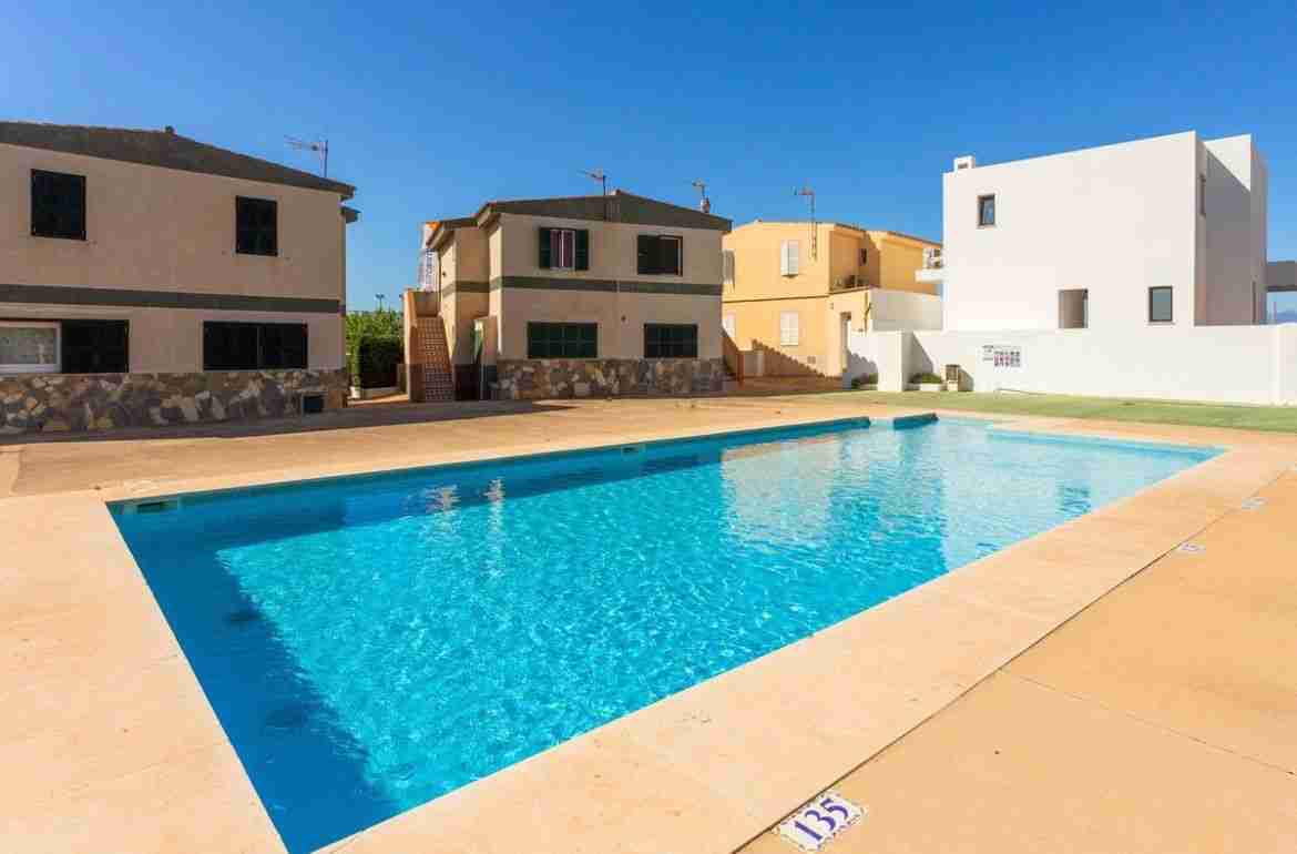 Piscina comunitaria del complejo